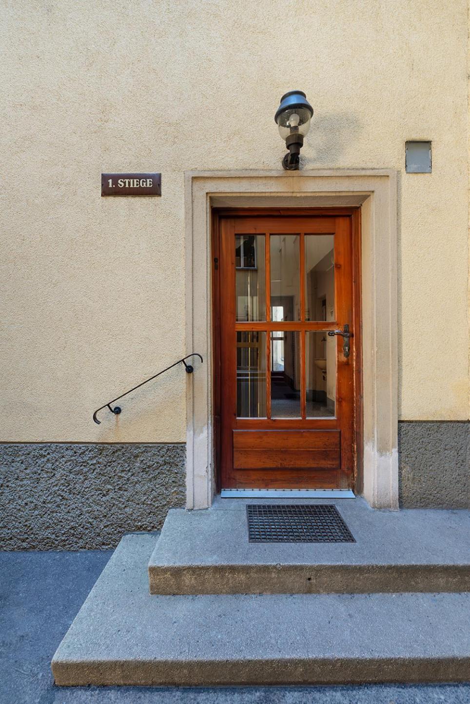 Stadt Vor Der Tuere Und Dennoch Ruhig Gelegen Apartment